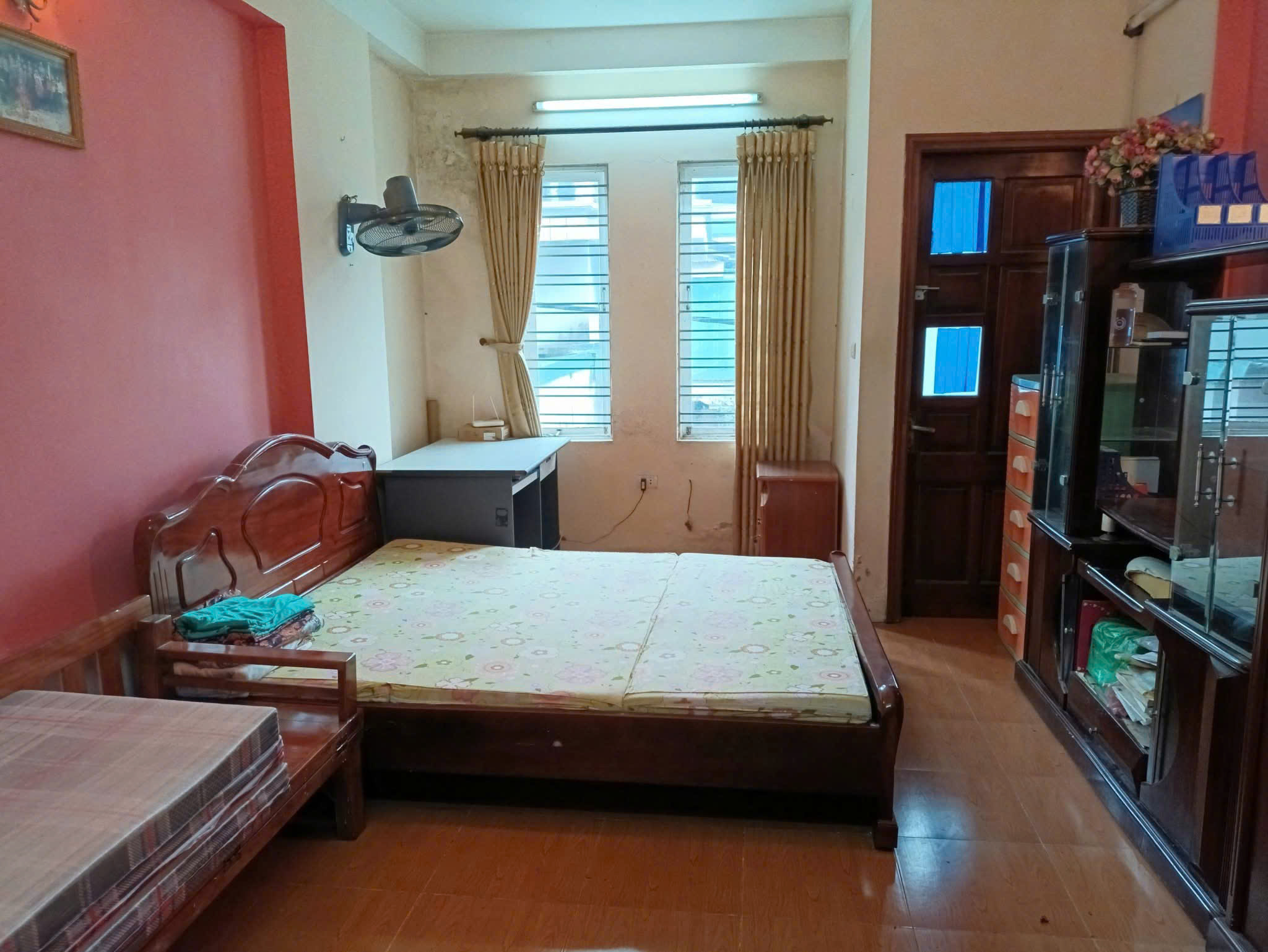 Cho thuê nhà nguyên căn ngõ 230 Hoàng Mai 30m2 x 4 tầng, 8.5 Triệu ở gia đình, nhóm đi làm - Ảnh 1